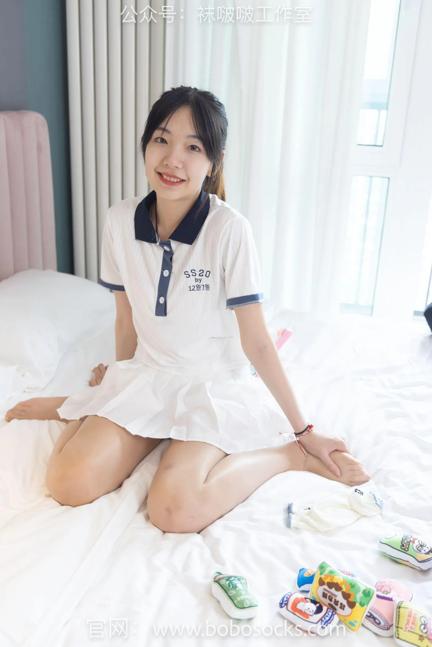 [BoBoSocks袜啵啵]NO.096 小甜豆-板鞋、白棉袜、油亮肉丝 [145P]插图5